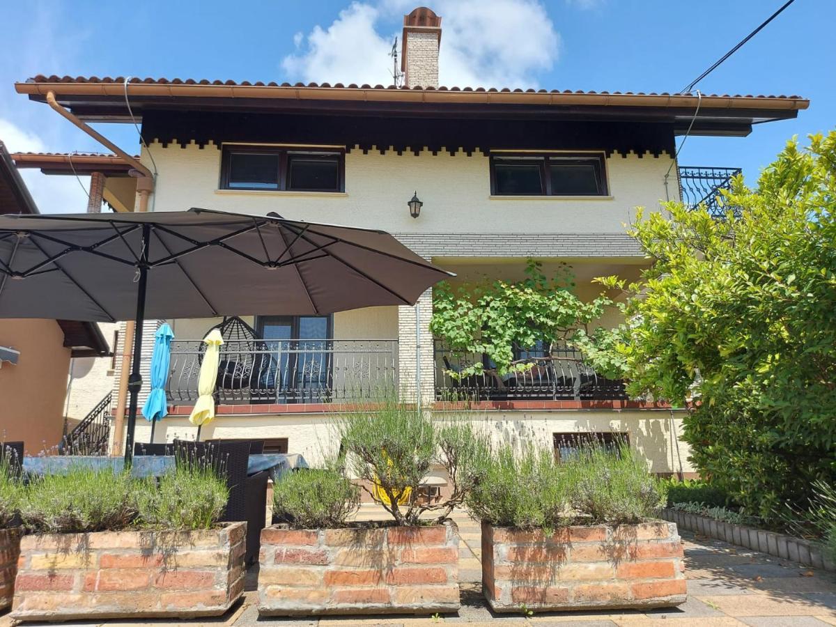 Apartman Nada Ozalj Екстериор снимка